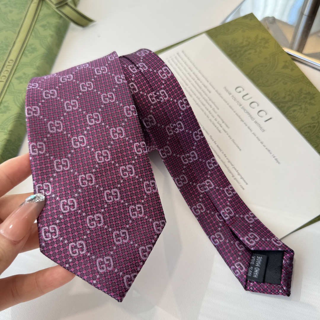 特 G家专柜新款【GG标识印花领带】男士领带👔👔，稀有采用经典小G LOGO提花展现精湛手工与时尚优雅的