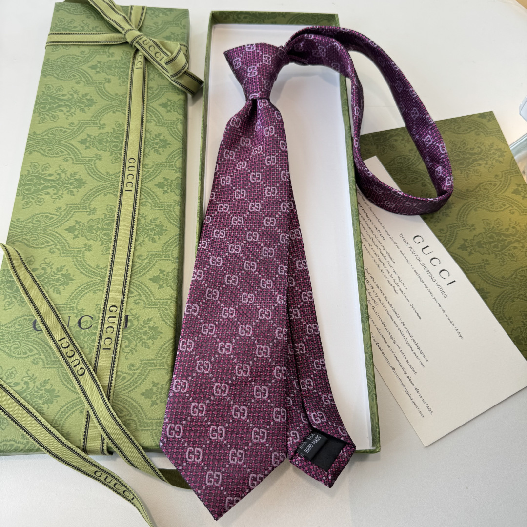 特 G家专柜新款【GG标识印花领带】男士领带👔👔，稀有采用经典小G LOGO提花展现精湛手工与时尚优雅的