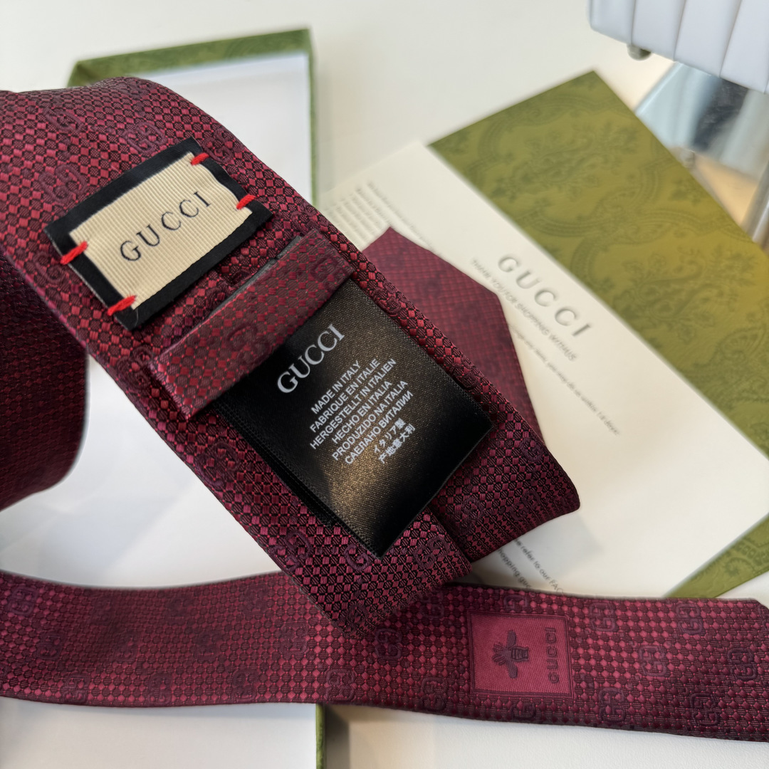 特 G家专柜新款【GG标识印花领带】男士领带👔👔，稀有采用经典小G LOGO提花展现精湛手工与时尚优雅的