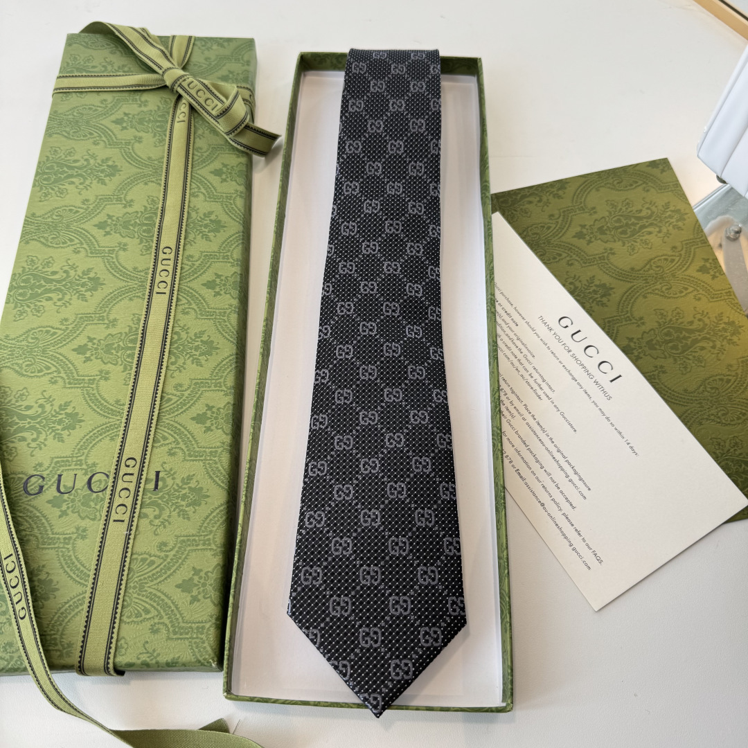 特 G家专柜新款【GG标识印花领带】男士领带👔👔，稀有采用经典小G LOGO提花展现精湛手工与时尚优雅的