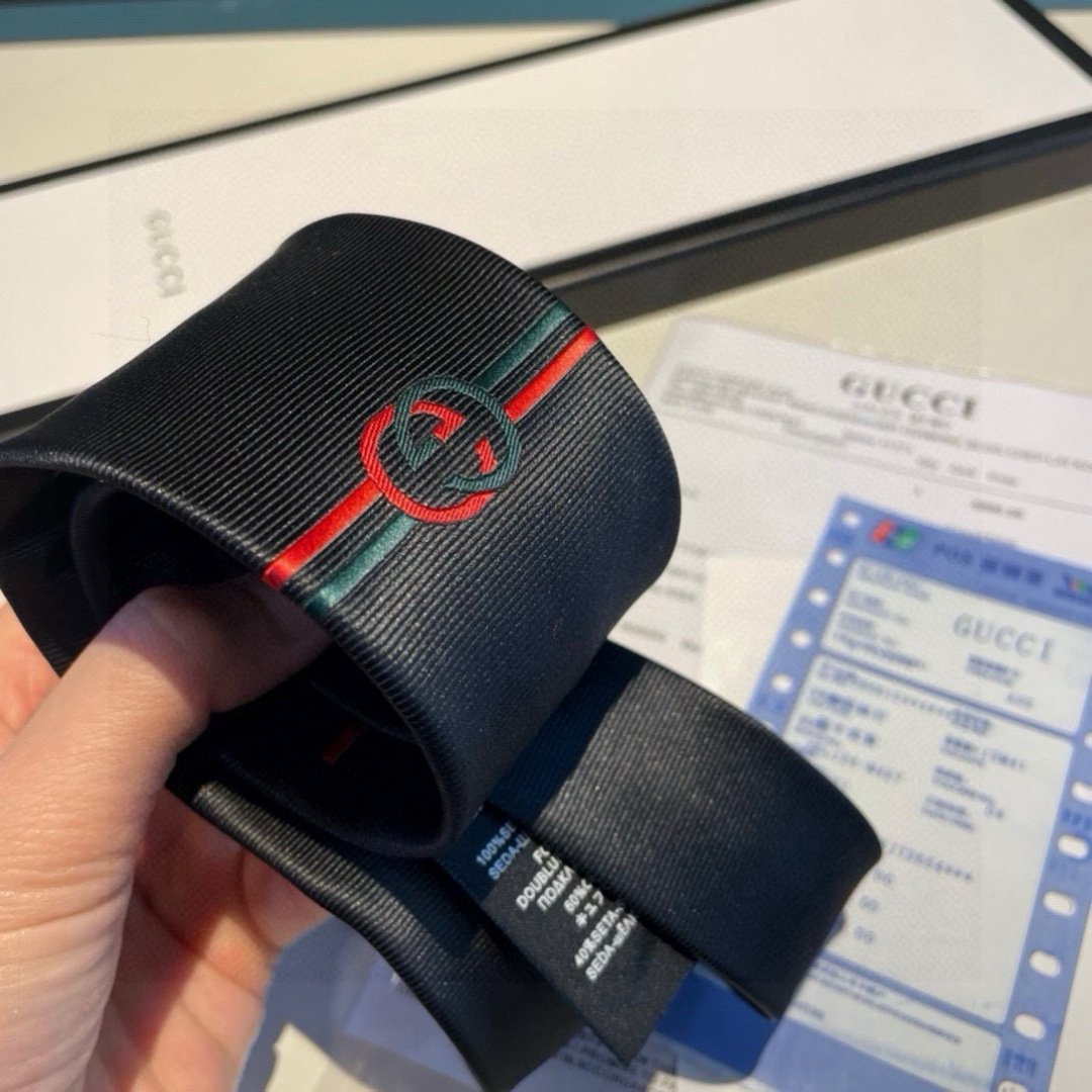 G家专柜新款【GG标识领带】男士领带👔👔，稀有采用经典小G LOGO提花展现精湛手工与时尚优雅的理想选择