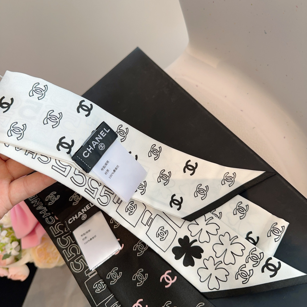 Chanel scarf ChanelTwilly ，Chanel ， ， — photo 6