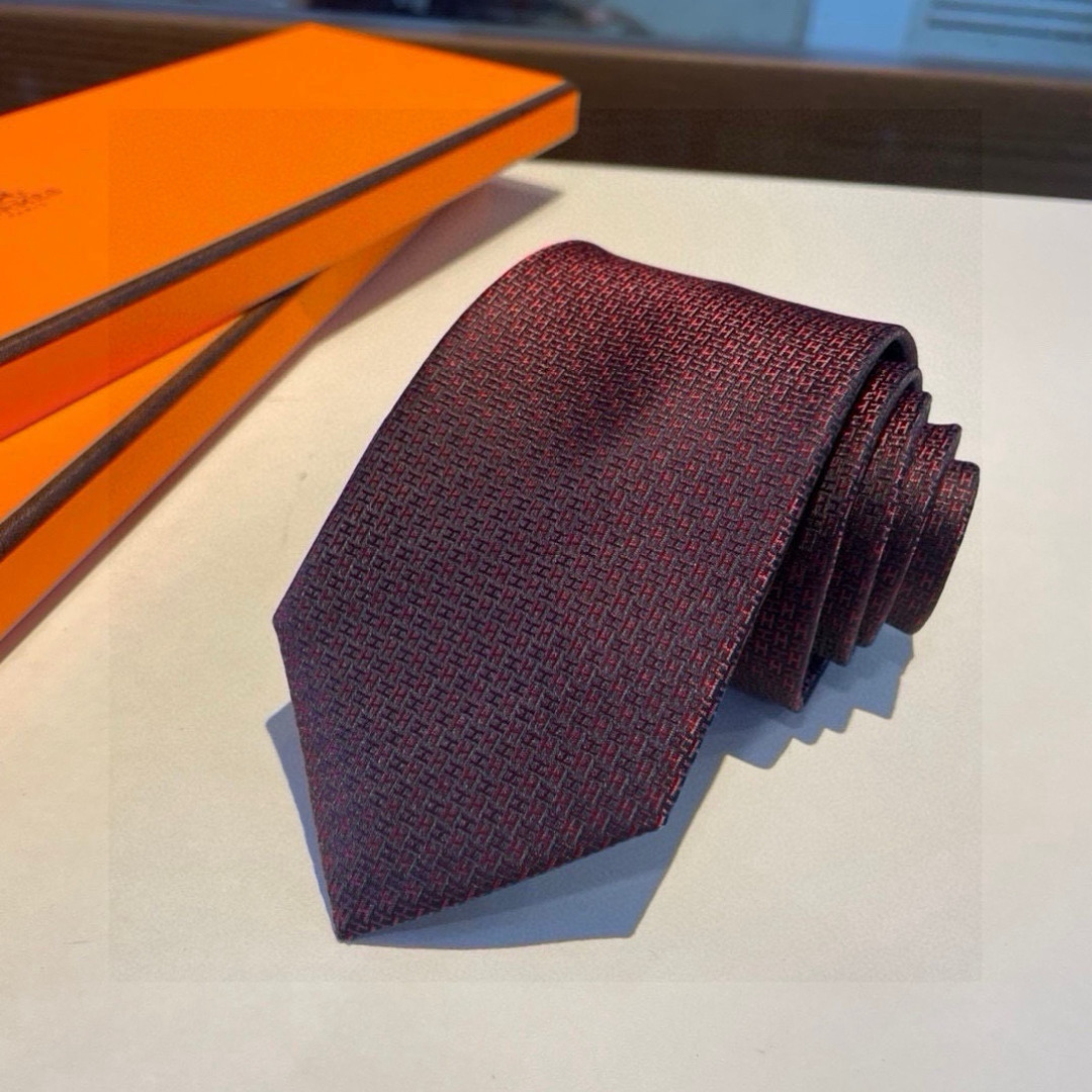 领带新款出货啦‼️‼️爱马仕H幻影男士新款领带系列👔👔，让男士可以充分展示自己个性。100%顶级斜纹真丝