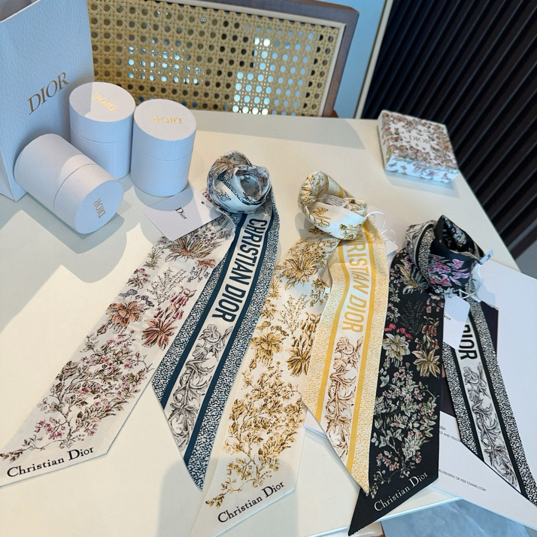 Dior scarf Mitzah Pietro Ruffo Millefiori Christian Dior Millefiori — photo 3