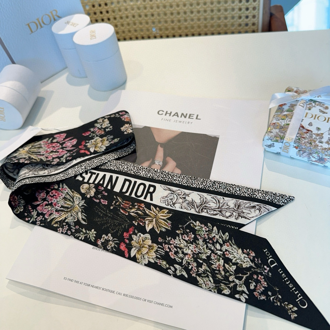 Dior scarf Mitzah Pietro Ruffo Millefiori Christian Dior Millefiori — photo 5