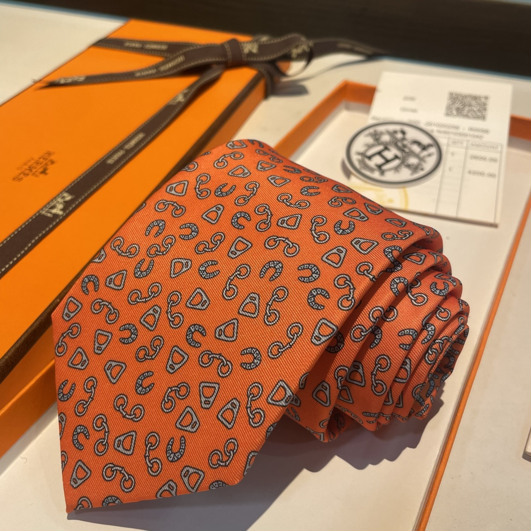 特 爱马仕男士新款领带系列👔👔，稀有H家每年都有一千条不同印花的领带面世，从最初的多以几何图案表现骑术活