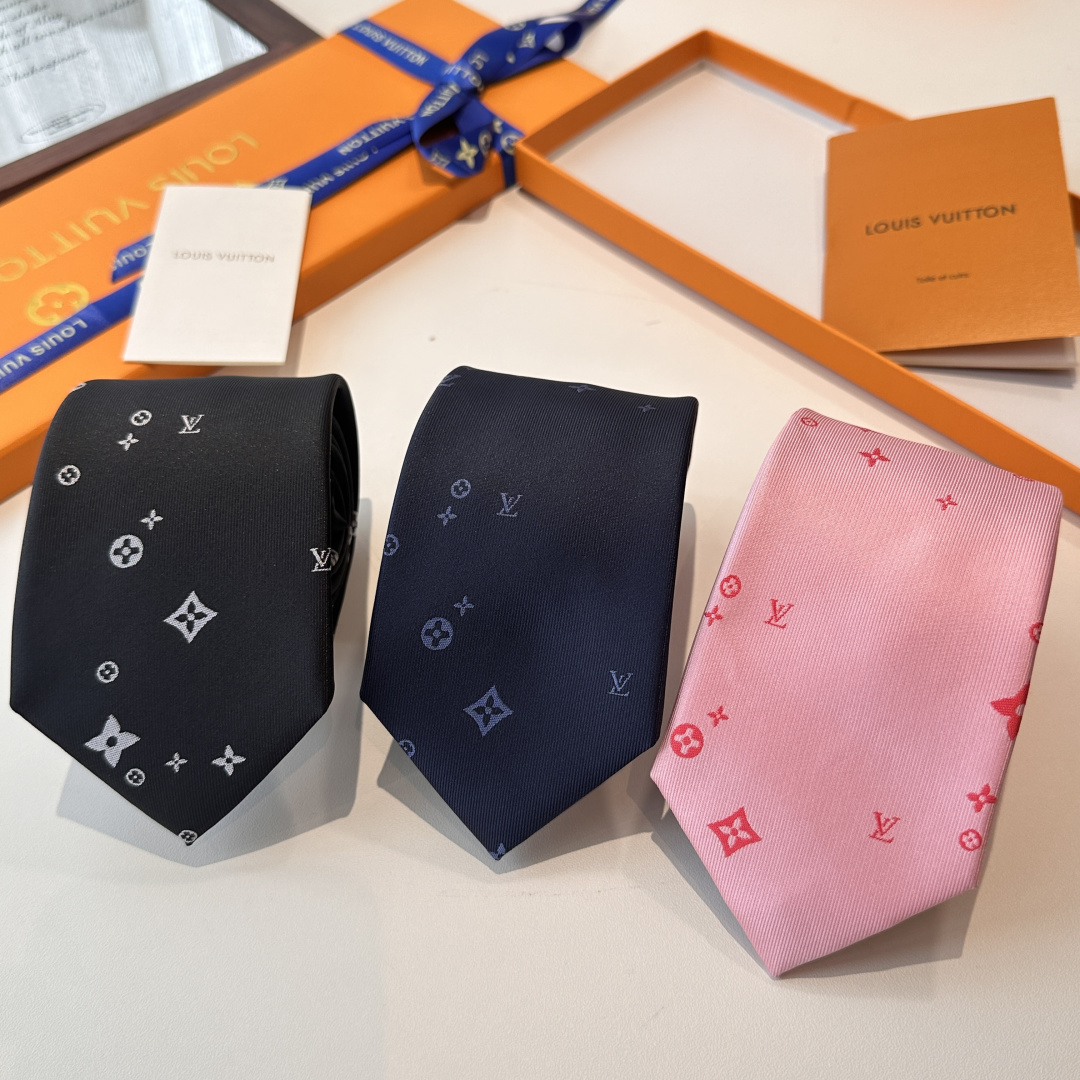 特 路易威登经典领带👔男士必备单品超时尚！高端品质 版型面料都达到品牌标准，，难得的好款，不挑人，上身效