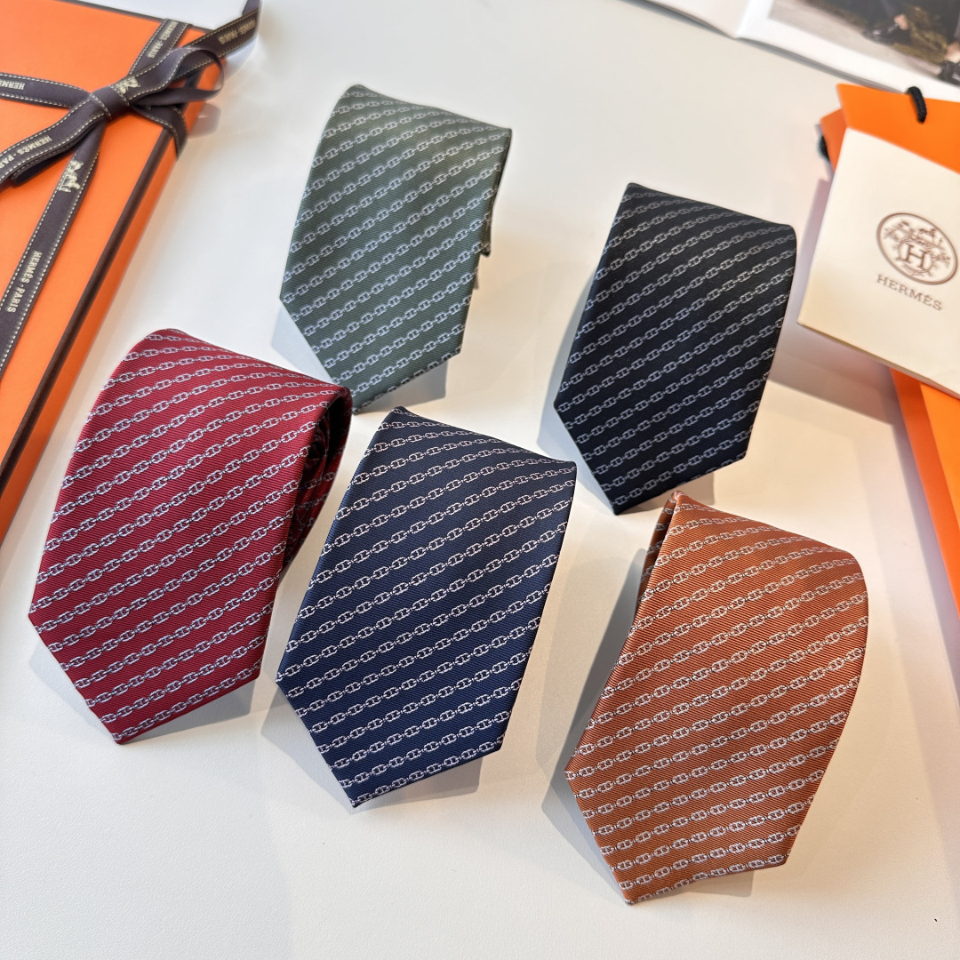 特 爱马仕最新款领带 “抛锚起航”领带手工缝制重磅真丝领带（100%桑蚕丝）。爱马仕领带是每位男士衣橱中