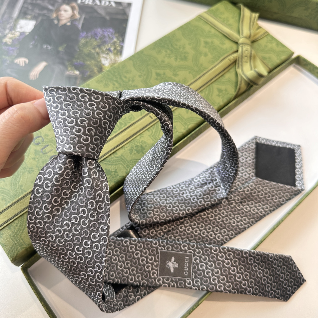 Men's Tie Style Beige Tie Other Tie detail image 8 from source 778759