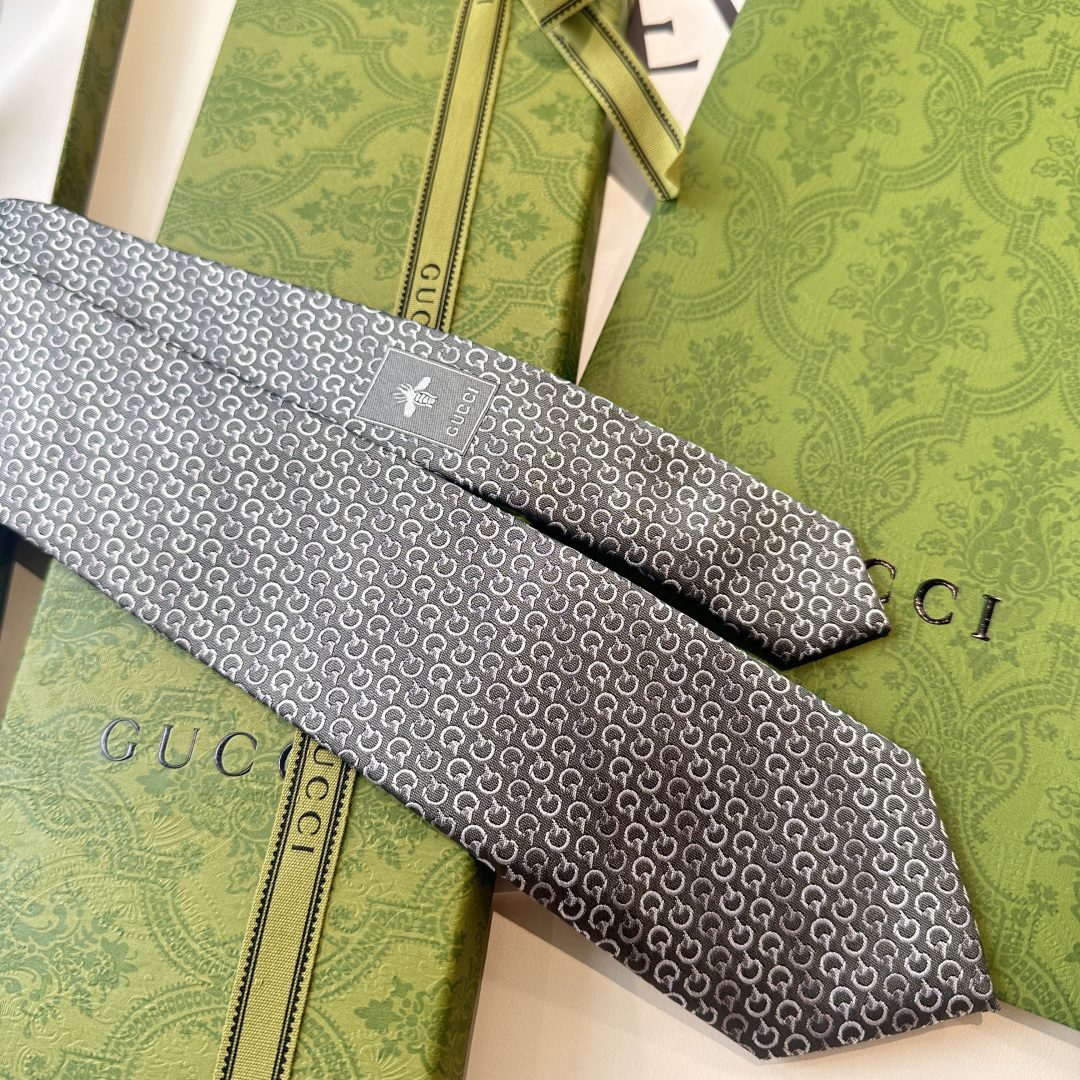 Men's Tie Style Beige Tie Other Tie detail image 4 from source 778759