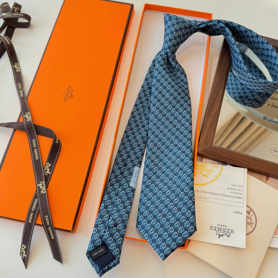 Men's Tie Style Beige Tie Other Tie detail image 9 from source 778708