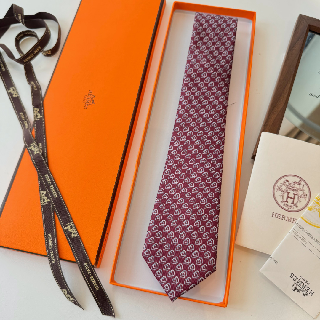 Men's Tie Style Beige Tie Other Tie detail image 3 from source 778709