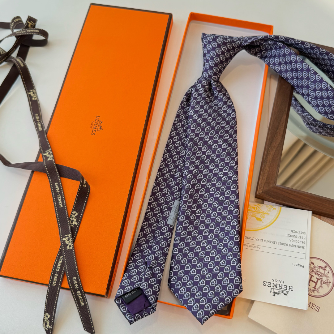 Men's Tie Style Beige Tie Other Tie detail image 8 from source 778711