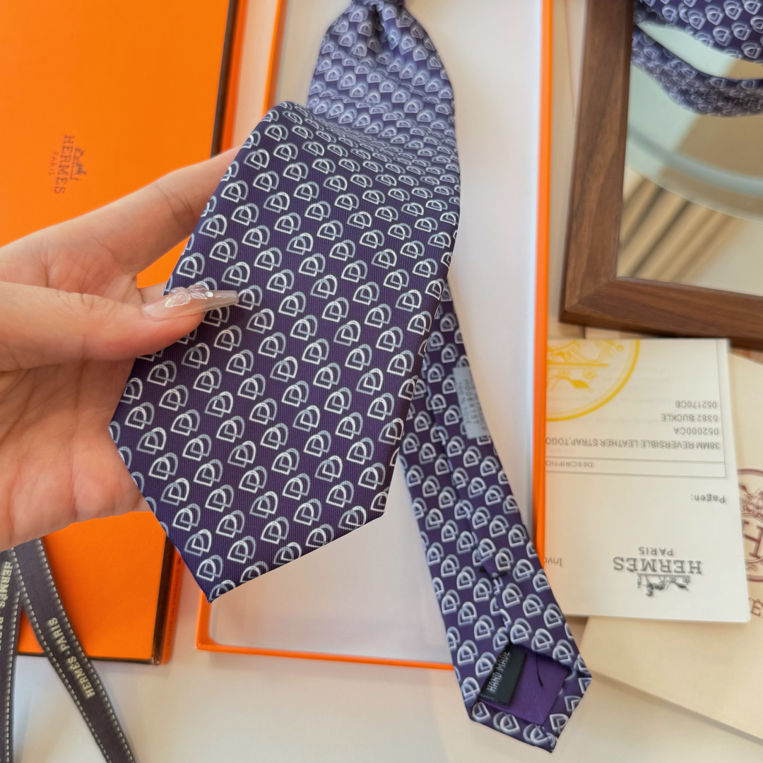 Men's Tie Style Beige Tie Other Tie detail image 9 from source 778711