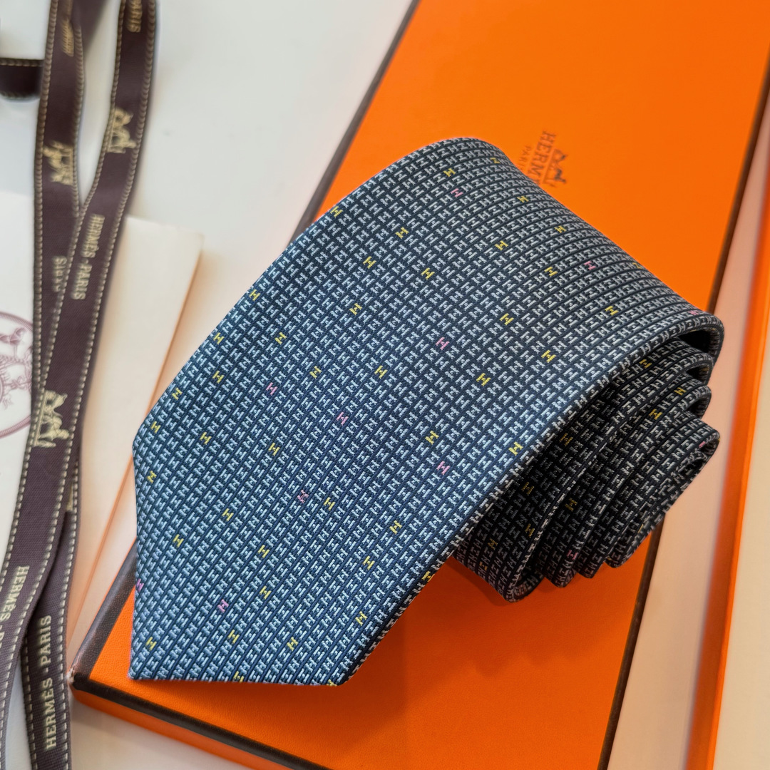 Men's Tie Style Beige Tie Other Tie detail image 9 from source 778693