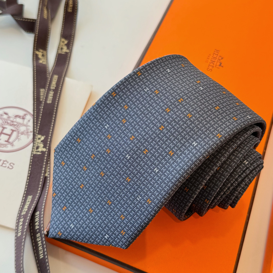 Men's Tie Style Beige Tie Other Tie detail image 8 from source 778695