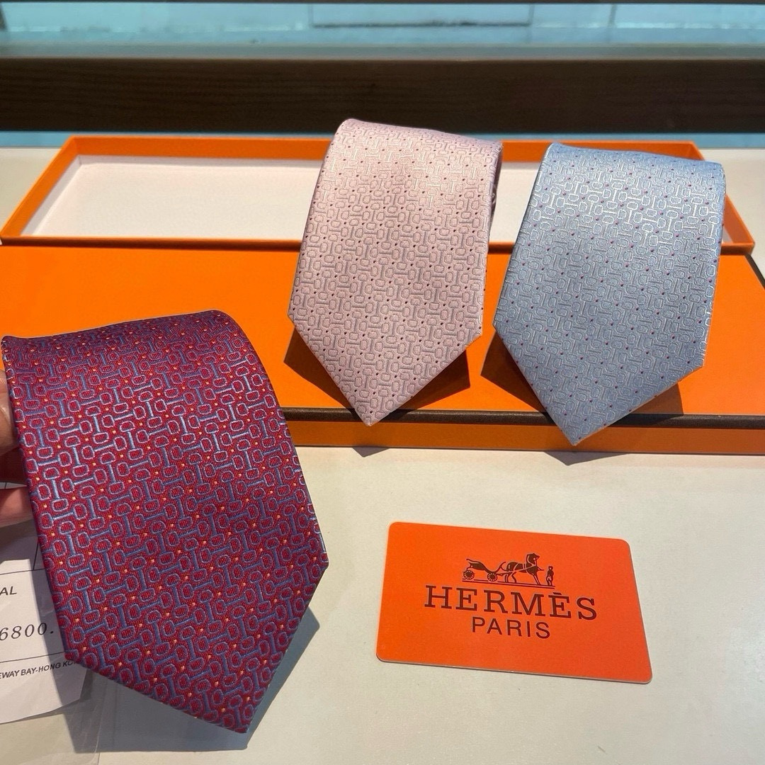 NO:881645,New styles of ties are now available. Hermès men’s new tie series allows men to fully show their personality. Top-quality twill silk handmade custom ties, ties, hermes, real silk, ties19860909领带新款出货啦爱马仕男士新款领带系列,让男士可以充分展示自己个性.顶级斜纹真丝手工定制领带,领带,hermes,real silk,ties,accessory