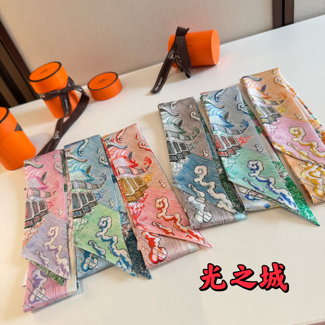 NO:921341,H family's new silk scarf, City of Light heavyweight silk twill, Hermès headband, double-sided and double styles!  Made of top-grade twill silk. The ultra-fine printing is very clear. It is definitely the first choice for gifts. The ribbon can be wrapped around the neck, wrists, and waist. It can also be matched with your favorite bag to give your bag a brand new look. [Specification 5X86cm, twill silk double-layered and double-sided] scarves, streamers, hair bundles, hermes, real silk19860909H家新款丝巾,光之城 重磅真丝斜纹绸,爱马仕束发带 双面双款！顶级斜纹真丝打造 超精细的印花非常清晰 绝对是送礼自用的首选丝带既可绕于颈间,亦可缠于腕部、腰部,同样也可以搭配在心爱的包包上,让你的包包焕然一新【规格5X86cm,斜纹真丝双层双面】丝巾,飘带，发束,hermes,real silk,accessory