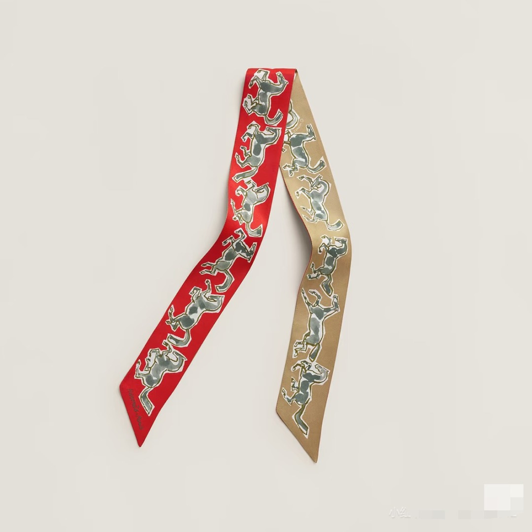 NO:921426,Hermès twilly, the popular 'Horse of Freedom', 18mm heavyweight silk twill material, exquisite curling, size 585cm. Scarves, ribbons, hair bundles, hermes, real silk19860909爱马仕twilly,当红爆款“自由之马”,18姆米重磅真丝斜纹绸材质,精致的卷边,尺寸585cm.丝巾,飘带，发束,hermes,real silk,accessory