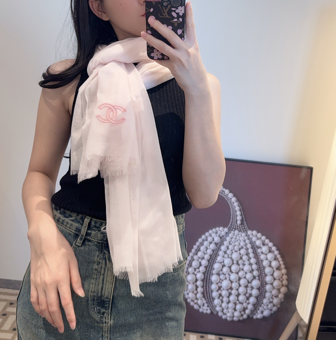 香奈儿珠片极品原单 [玫瑰]非常温柔美丽的配色！高尖端产物⚠️重磅呈现 ，绝无仅有 史无前例 100%纯山羊绒 暗纹提花