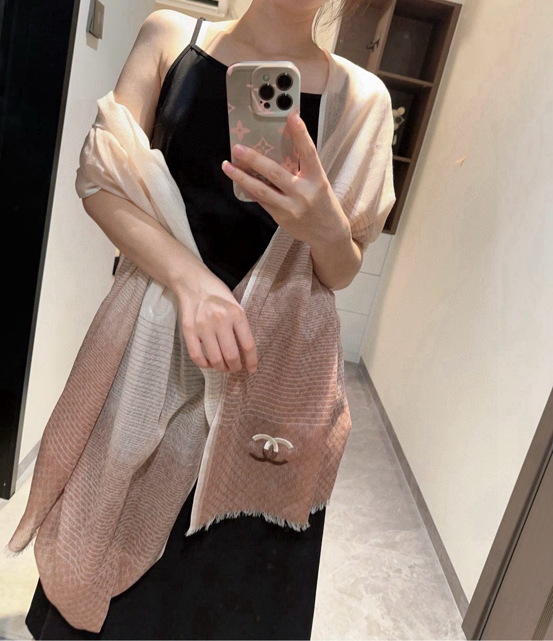 ，香奈儿极品原单 渐变色[玫瑰]非常温柔美丽的配色！高尖端产物⚠️重磅呈现 ，绝无仅有 史无前例 100%纯山羊绒 暗纹