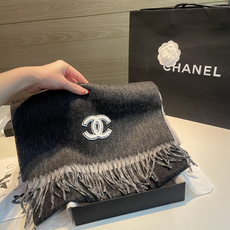🆕 【CHANEL·香奈儿 】喜欢有颜值,高质量的亲可入手,名媛单品,无论怎么搭配都是满满的气质感,100%极品山羊绒水 🆕 【CHANEL·香奈儿 】喜欢有颜值,高质量的亲可入手,名媛单品,无论怎么搭配都是满满的气质感,100%极品山羊绒水