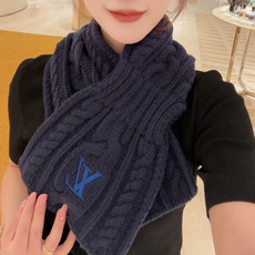 🆕 L永不冻结围脖 135*20cm 100%羊毛 Never Freeze 围巾选用柔暖羊毛 升华冬日格调。无论 🆕 L永不冻结围脖 135*20cm 100%羊毛 Never Freeze 围巾选用柔暖羊毛 升华冬日格调。无论