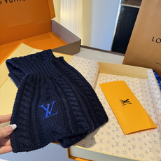 🆕 L永不冻结围脖 135*20cm 100%羊毛 Never Freeze 围巾选用柔暖羊毛 升华冬日格调。无论 🆕 L永不冻结围脖 135*20cm 100%羊毛 Never Freeze 围巾选用柔暖羊毛 升华冬日格调。无论