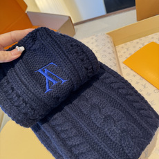 🆕 L永不冻结围脖 135*20cm 100%羊毛 Never Freeze 围巾选用柔暖羊毛 升华冬日格调。无论 🆕 L永不冻结围脖 135*20cm 100%羊毛 Never Freeze 围巾选用柔暖羊毛 升华冬日格调。无论