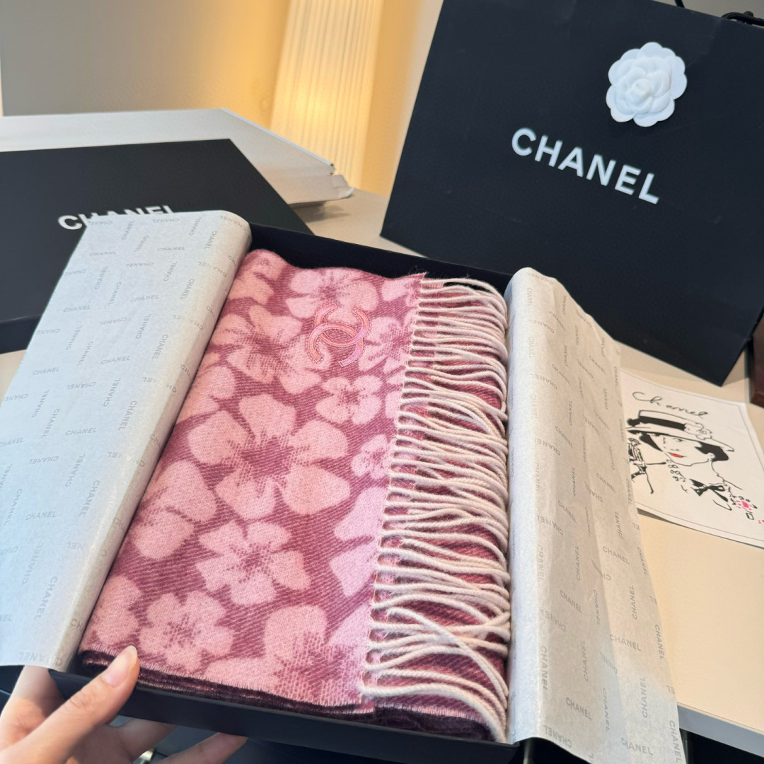 🆕 🆕 【CHANEL·香奈儿 】喜欢有颜值，高质量的亲可入手，名媛单品，无论怎么搭配都是满满的气质感，100%极品山羊