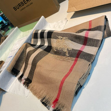 🆕 😘😘【英伦格纹】⚜️burberry殿堂级御用推荐❗️出口英国的订单!最新经典混纺系列。来的太是时候了❗️非常适合秋 🆕 😘😘【英伦格纹】⚜️burberry殿堂级御用推荐❗️出口英国的订单!最新经典混纺系列。来的太是时候了❗️非常适合秋