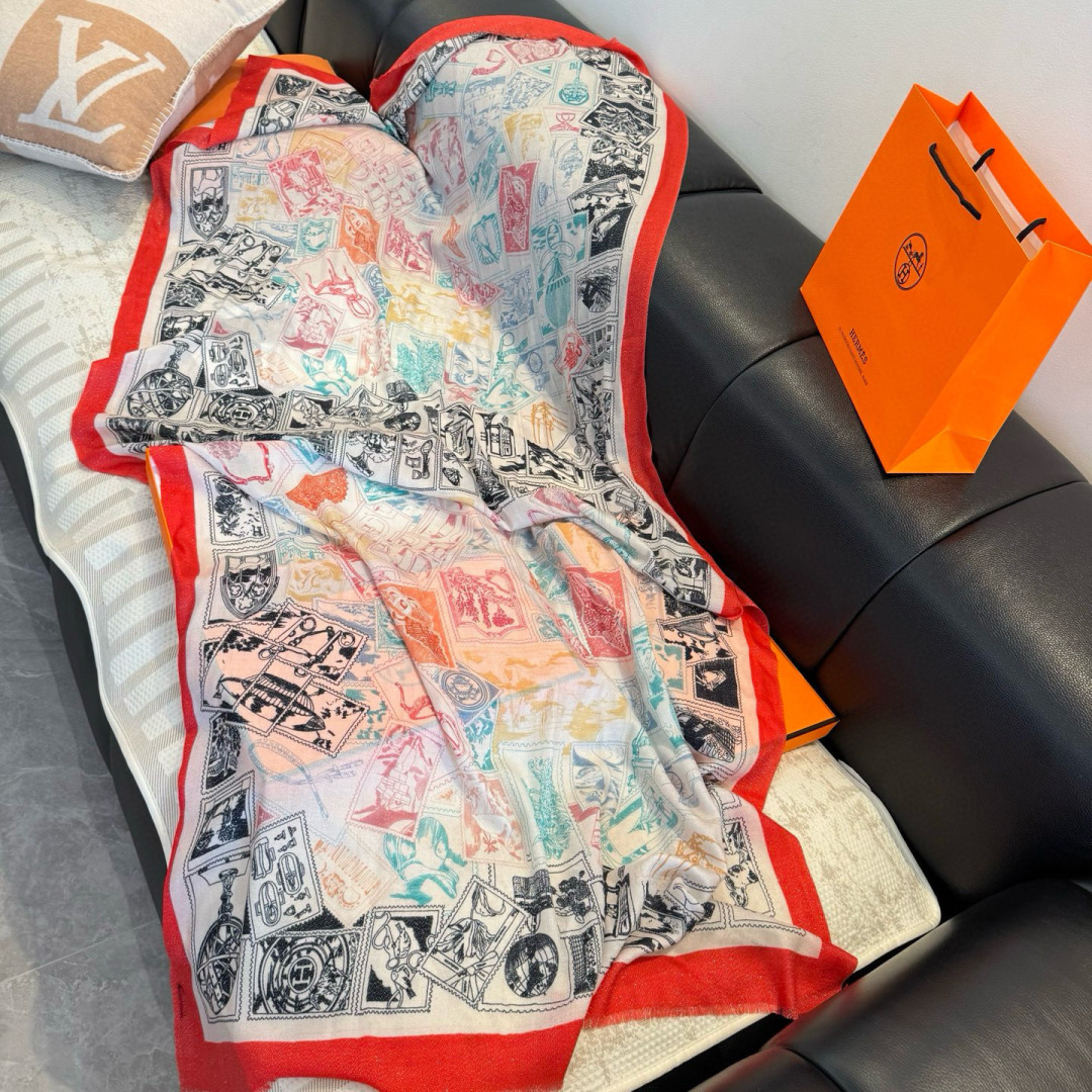 🆕 金丝线版 上新❤️ 超级有腔调!!!巨巨巨巨美的闪光女神】谁懂这种秋冬调性的美啊?!!!这款小香披肩也是我疯狂喜欢 🆕 金丝线版 上新❤️ 超级有腔调!!!巨巨巨巨美的闪光女神】谁懂这种秋冬调性的美啊?!!!这款小香披肩也是我疯狂喜欢