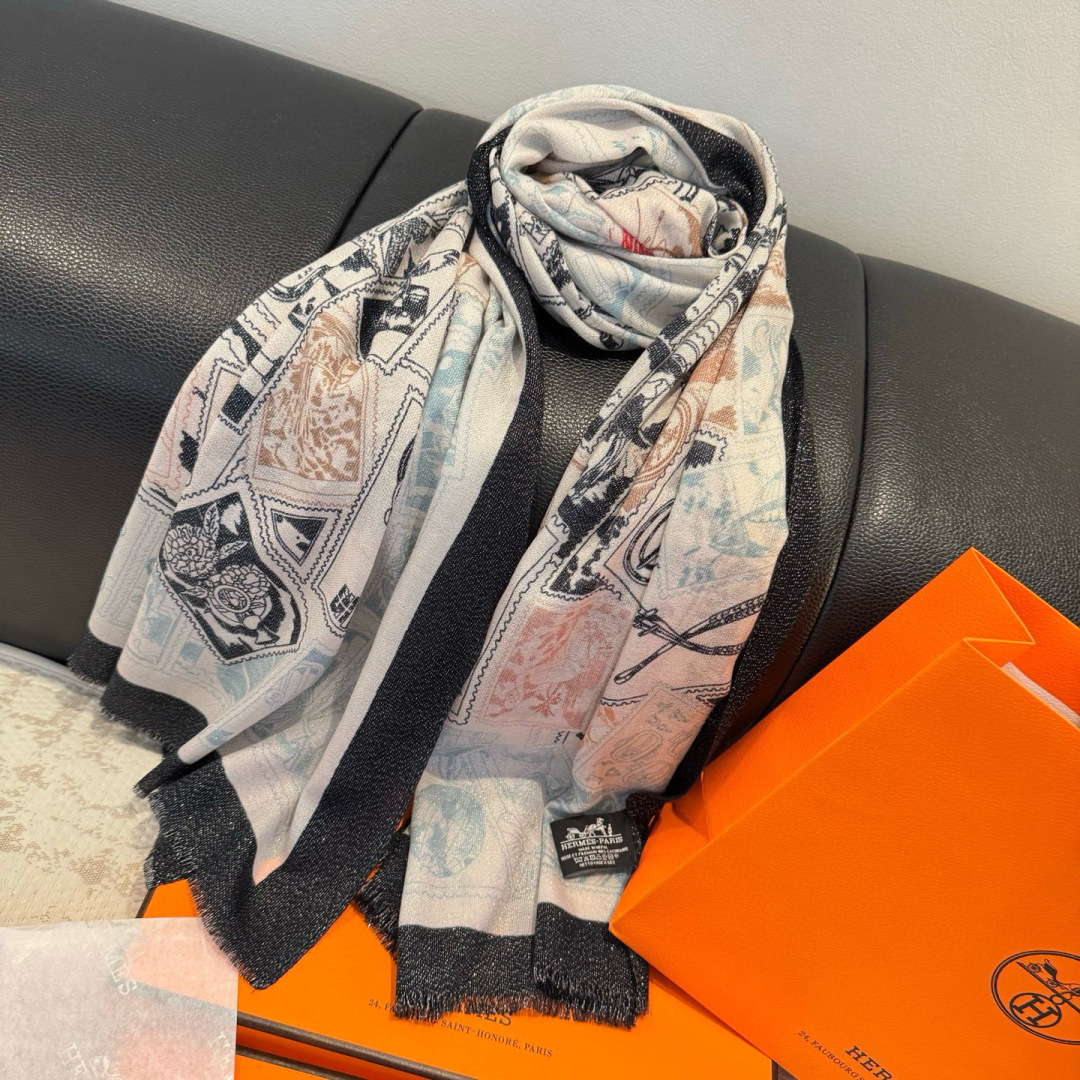 🆕 金丝线版 上新❤️ 超级有腔调!!!巨巨巨巨美的闪光女神】谁懂这种秋冬调性的美啊?!!!这款小香披肩也是我疯狂喜欢 🆕 金丝线版 上新❤️ 超级有腔调!!!巨巨巨巨美的闪光女神】谁懂这种秋冬调性的美啊?!!!这款小香披肩也是我疯狂喜欢