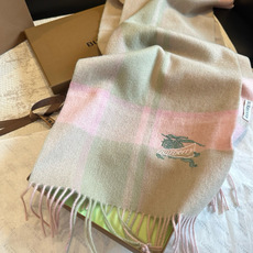 ✨✨Burberry · 巴宝莉双面围巾❗好看的要疯掉了,太有型太有魅力了❗❗非常斯文时尚的秋冬单品!真的很喜欢,非常C ✨✨Burberry · 巴宝莉双面围巾❗好看的要疯掉了,太有型太有魅力了❗❗非常斯文时尚的秋冬单品!真的很喜欢,非常C