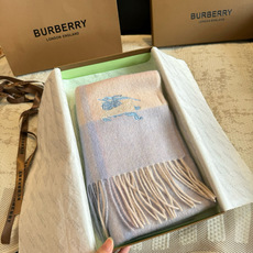 ✨✨Burberry · 巴宝莉双面围巾❗好看的要疯掉了,太有型太有魅力了❗❗非常斯文时尚的秋冬单品!真的很喜欢,非常C ✨✨Burberry · 巴宝莉双面围巾❗好看的要疯掉了,太有型太有魅力了❗❗非常斯文时尚的秋冬单品!真的很喜欢,非常C