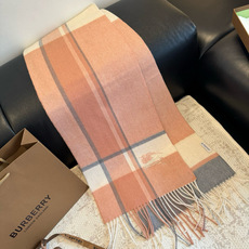 ✨✨Burberry · 巴宝莉双面围巾❗好看的要疯掉了,太有型太有魅力了❗❗非常斯文时尚的秋冬单品!真的很喜欢,非常C ✨✨Burberry · 巴宝莉双面围巾❗好看的要疯掉了,太有型太有魅力了❗❗非常斯文时尚的秋冬单品!真的很喜欢,非常C