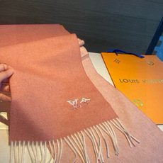 Louis Vuitton。 【刺绣羊绒围巾】怒赞自留,难得的高端男款!家属福利!L非常正的男士围巾~面料大爱,非常柔软 Louis Vuitton。 【刺绣羊绒围巾】怒赞自留,难得的高端男款!家属福利!L非常正的男士围巾~面料大爱,非常柔软