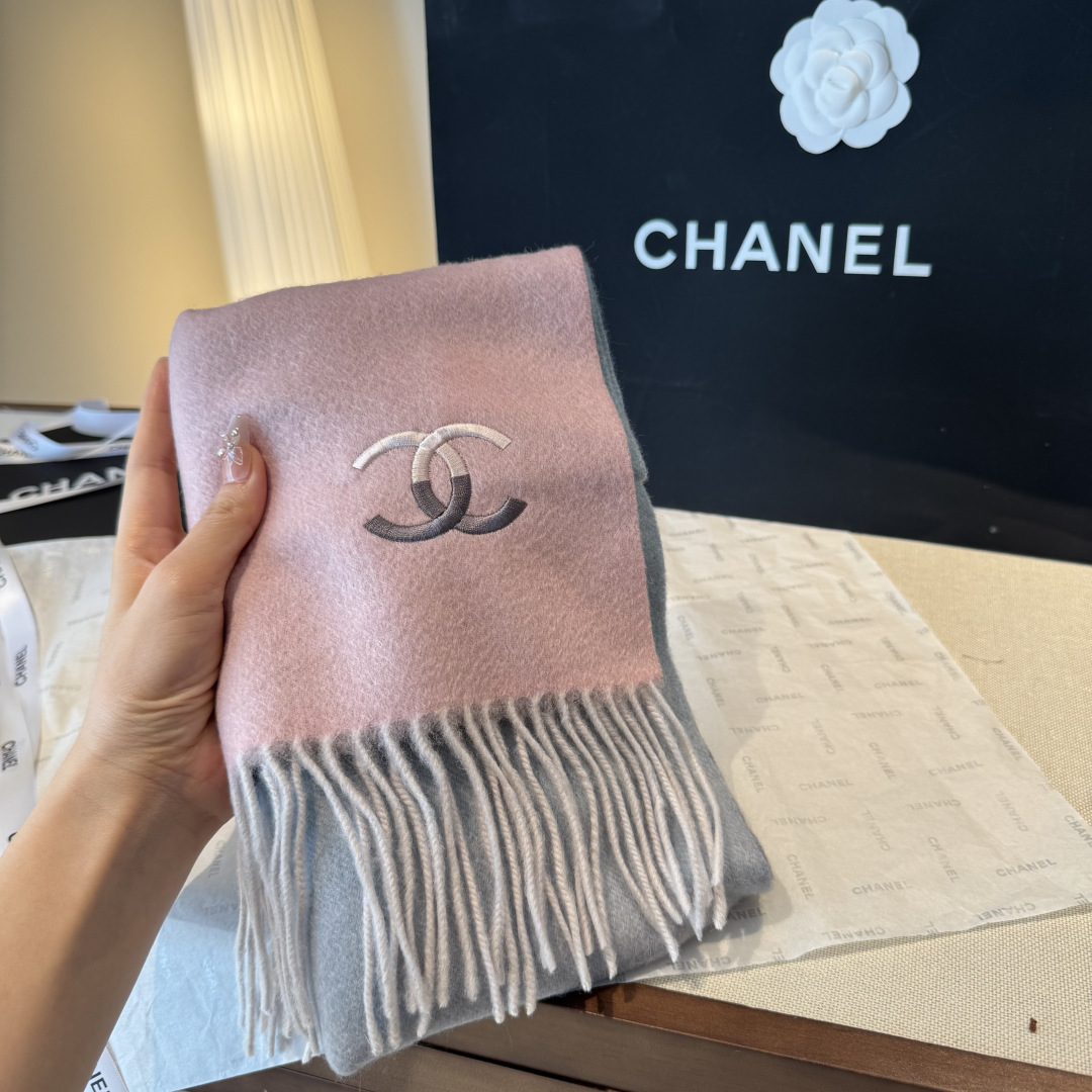 🆕 【▪Chanel · 香奈儿难得一见的温柔配色,超级迷恋❗️气质低调恬静又不失优雅❗️】重点推荐❗️高级舒适时髦气质 🆕 【▪Chanel · 香奈儿难得一见的温柔配色,超级迷恋❗️气质低调恬静又不失优雅❗️】重点推荐❗️高级舒适时髦气质