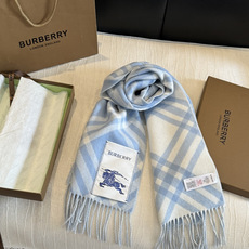 新色 Burberry新款苏格兰格纹羊绒围巾,继全智贤带火的格纹款围巾之后,Bur又一款力作上市,Burberry新款流 新色 Burberry新款苏格兰格纹羊绒围巾,继全智贤带火的格纹款围巾之后,Bur又一款力作上市,Burberry新款流