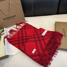 新色 Burberry新款苏格兰格纹羊绒围巾,继全智贤带火的格纹款围巾之后,Bur又一款力作上市,Burberry新款流 新色 Burberry新款苏格兰格纹羊绒围巾,继全智贤带火的格纹款围巾之后,Bur又一款力作上市,Burberry新款流