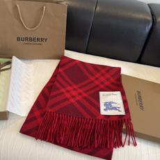 新色 Burberry新款苏格兰格纹羊绒围巾,继全智贤带火的格纹款围巾之后,Bur又一款力作上市,Burberry新款流 新色 Burberry新款苏格兰格纹羊绒围巾,继全智贤带火的格纹款围巾之后,Bur又一款力作上市,Burberry新款流