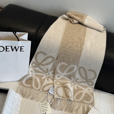 新款 ✨💕同步 LOEWE罗意威|双面拼色羊绒羊毛🤎💗 新品!粉拼驼这个配色真的温柔到骨子里 经典Anagram回纹大l 新款 ✨💕同步 LOEWE罗意威|双面拼色羊绒羊毛🤎💗 新品!粉拼驼这个配色真的温柔到骨子里 经典Anagram回纹大l
