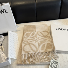 新款 ✨💕同步 LOEWE罗意威|双面拼色羊绒羊毛🤎💗 新品!粉拼驼这个配色真的温柔到骨子里 经典Anagram回纹大l 新款 ✨💕同步 LOEWE罗意威|双面拼色羊绒羊毛🤎💗 新品!粉拼驼这个配色真的温柔到骨子里 经典Anagram回纹大l