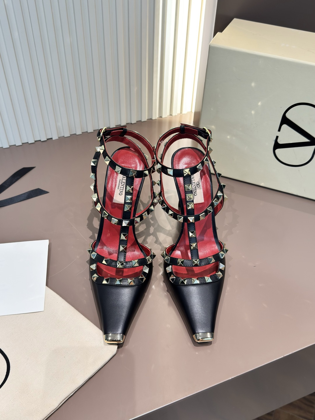 Valentino studded pointed-toe sandals metal toe cap cowhide