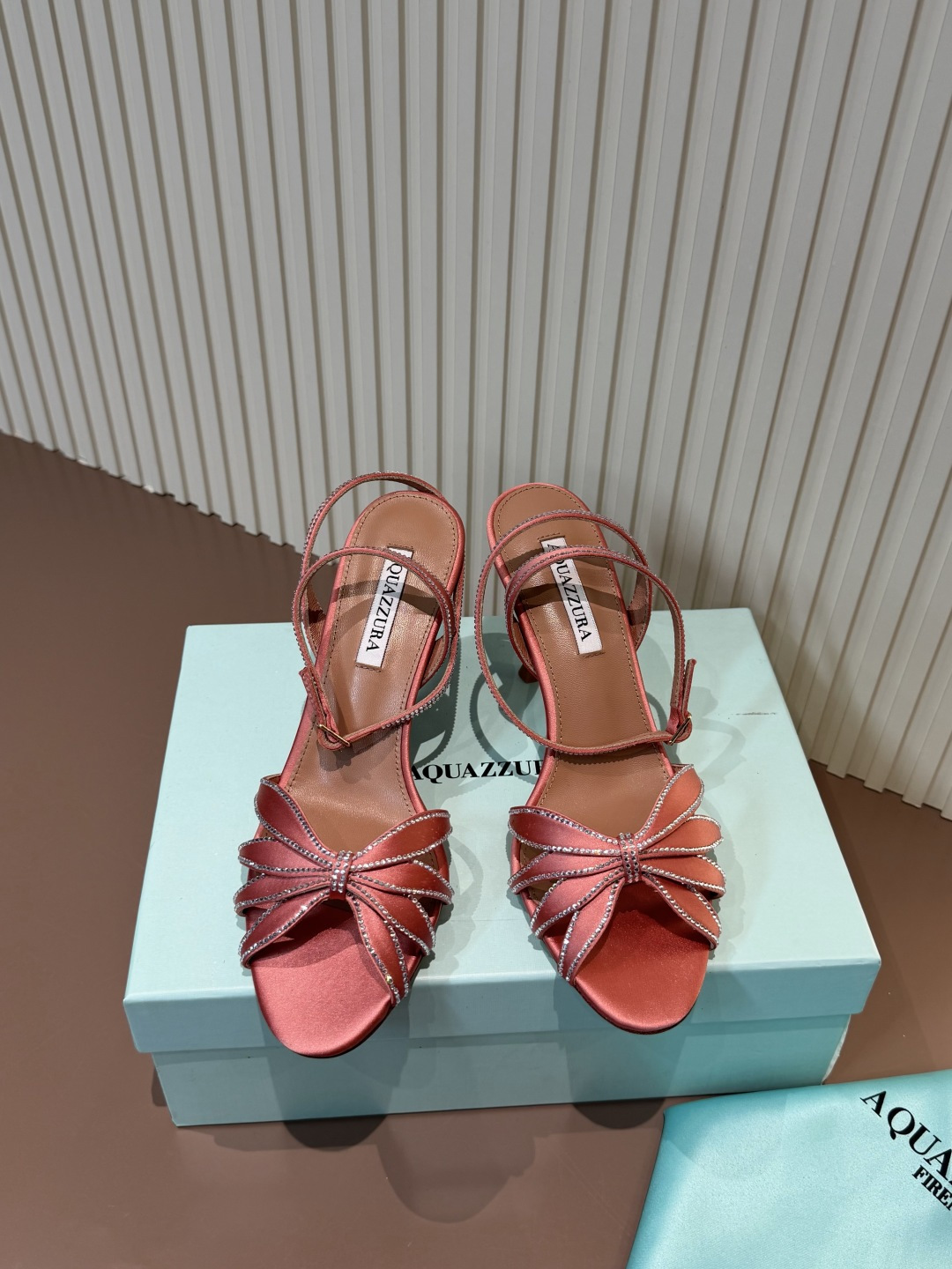 AQUAZZURA 蝴蝶结水钻 真丝 露趾高跟凉鞋