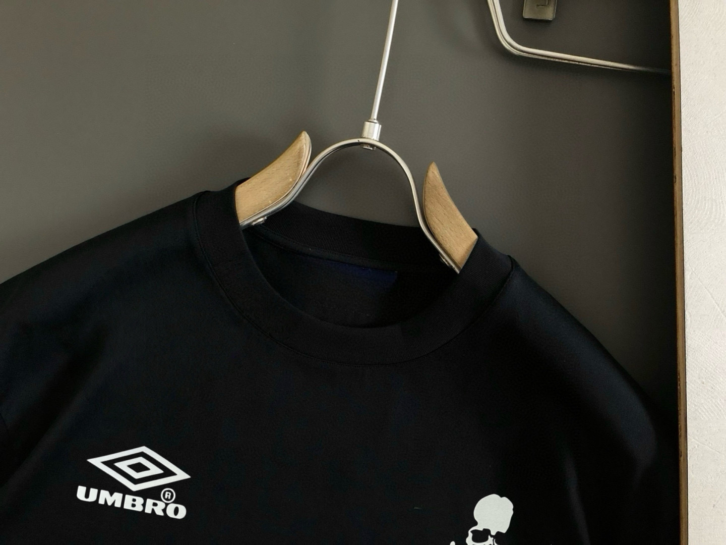 “2025SS Round T-Shirt: Comfortable, Durable, Classic Logo, Original Craft, Spring Summer, Sizes M-3XL” - 图片 6