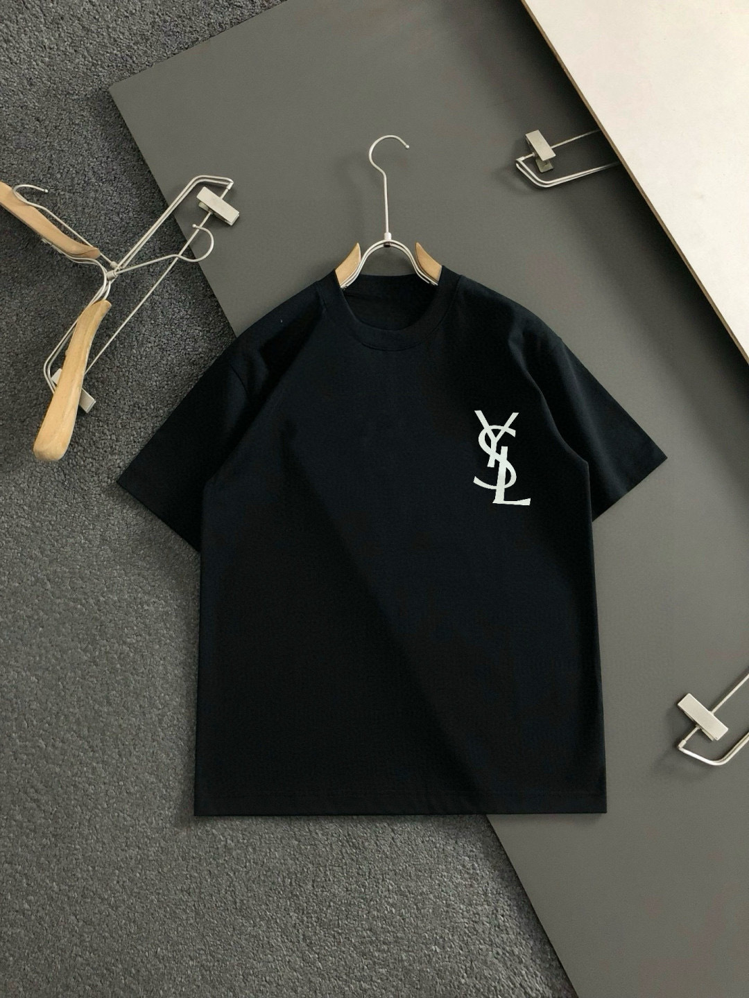 “SS Spring & Summer 2025 T-Shirt: Exclusive Cotton, Comfortable, Durable, Classic Logo Design”