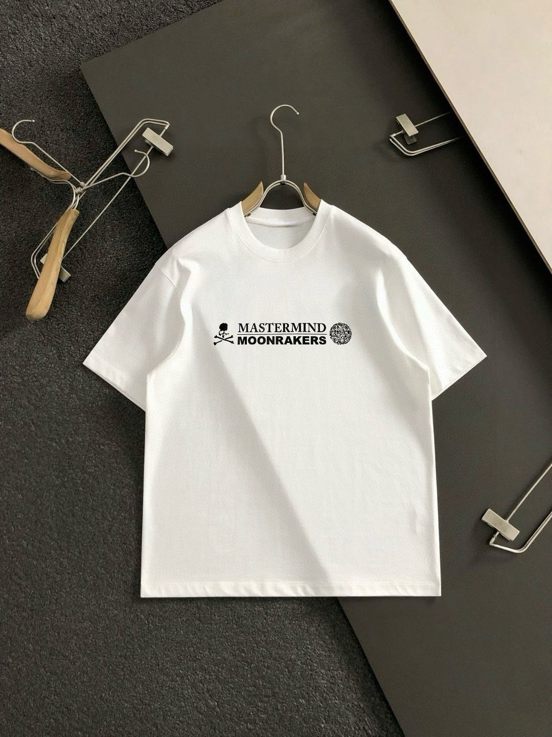 Title: P528 MMJ 2025SS Round T-Shirt: Comfortable, Durable, Classic Logo, M-3XL Sizes.