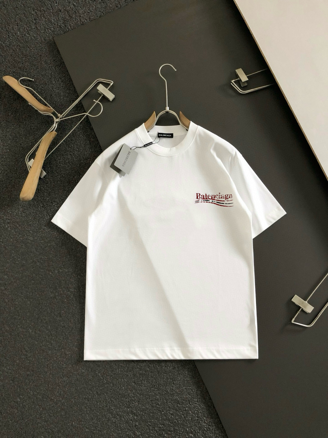 “2025SS Classic Logo T-Shirt: Comfortable, Durable, and Stylish in Sizes M-3XL” - 图片 7