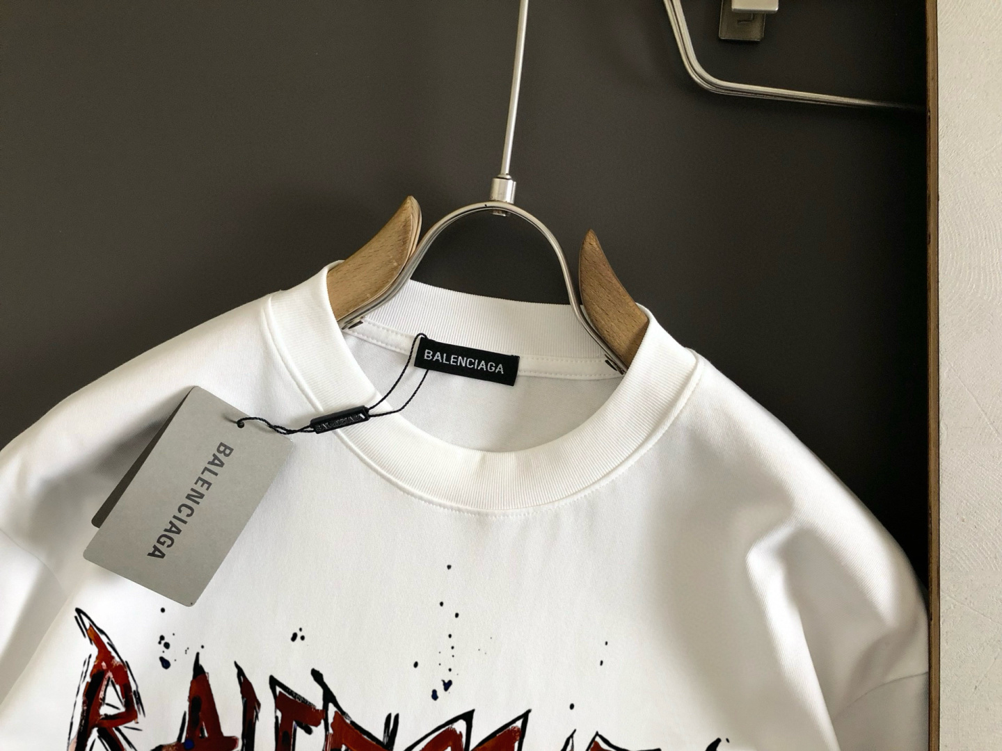 “2025SS Spring Summer T-Shirt: Comfortable Skin, Durable, Dressable, Classic Logo Design, Original Craft, Sizes M-3XL” - 图片 8